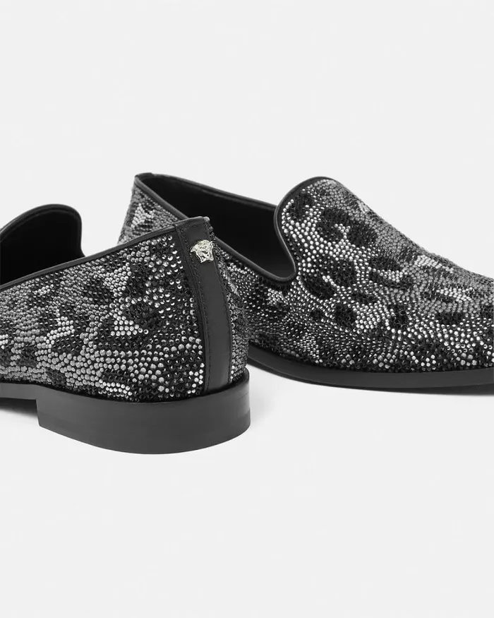 Crystal Leopard Medusa Slippers Blacksilver Men Versace Loafers and Slippers