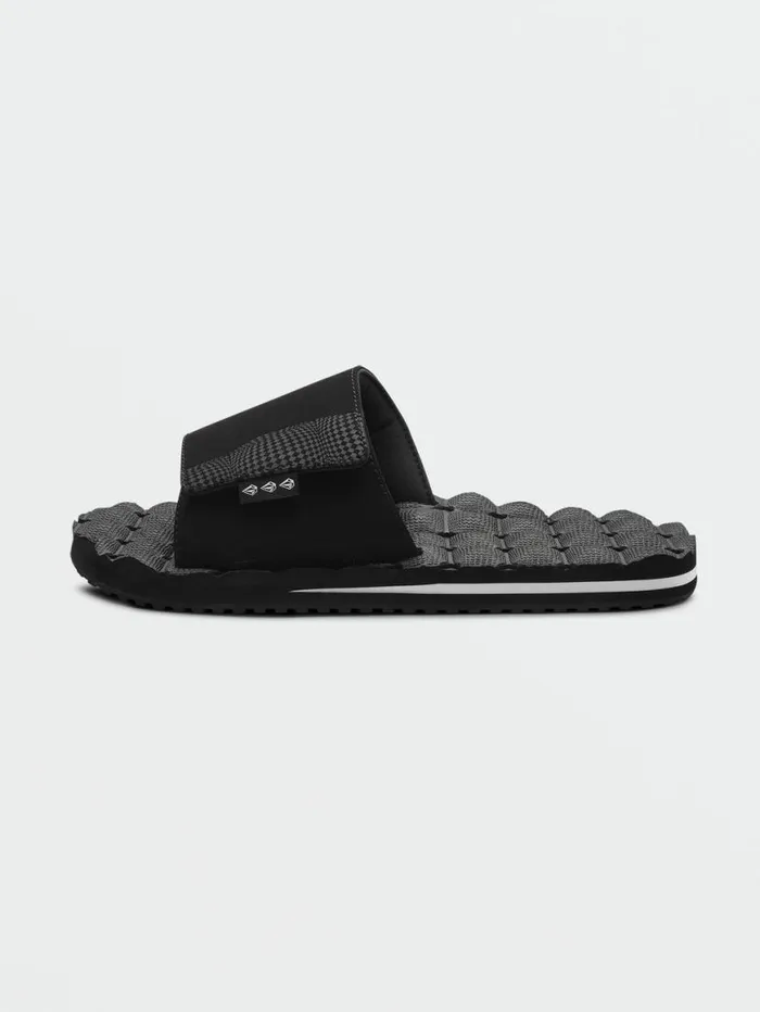 Recliner Slides 8211 Black White Mens Volcom Sandals