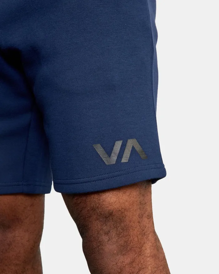 RVCA Shorts Hybrids Sport Elastic Waist Walkshorts IV 19034 Midnight 8211 Men RVCA Shorts Hybrids Sport Elastic Waist Walkshorts IV 19034 Midnight 8211 Men
