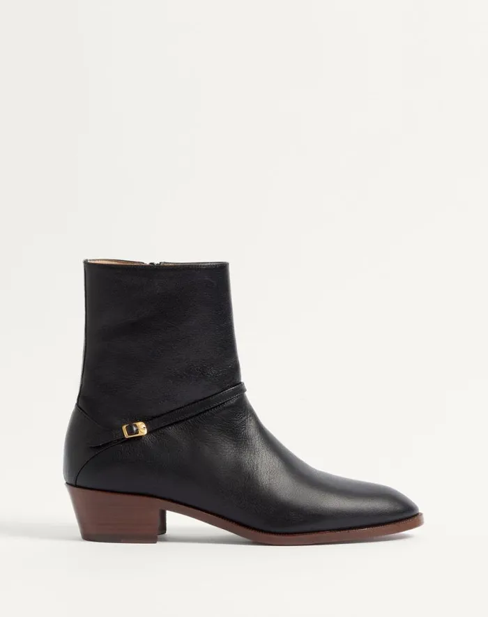 Valentino Boots Man Pat Ankle Boot In Kidskin For Man In Roasted Pecan Roasted Pecan Valentino Boots Man Pat Ankle Boot In Kidskin For Man In Roasted Pecan Roasted Pecan