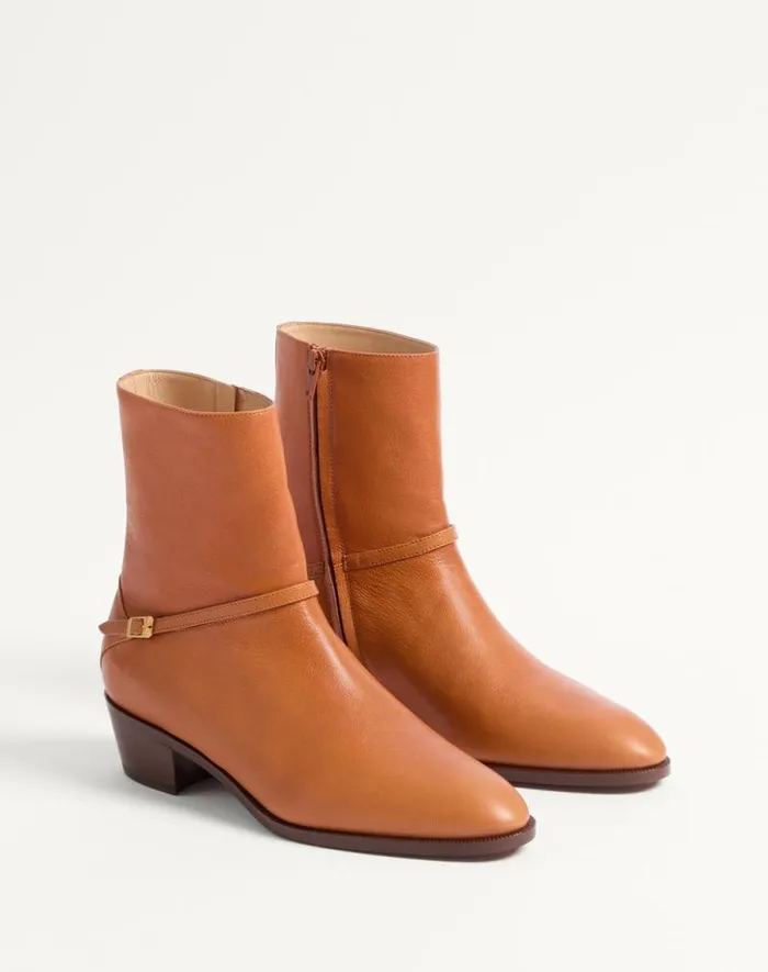 Valentino Boots Man Pat Ankle Boot In Kidskin For Man In Roasted Pecan Roasted Pecan Valentino Boots Man Pat Ankle Boot In Kidskin For Man In Roasted Pecan Roasted Pecan