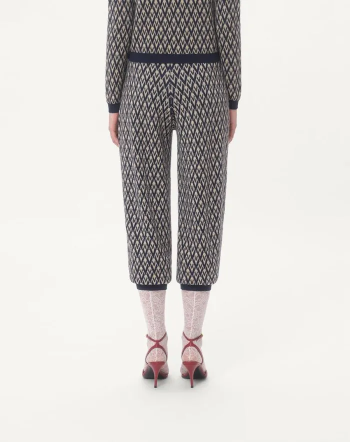 Valentino Pants And Shorts Woman Toute La V Jacquard Wool Knit Pants For Woman In Creamnavy Creamnavy Valentino Pants And Shorts Woman Toute La V Jacquard Wool Knit Pants For Woman In Creamnavy Creamnavy