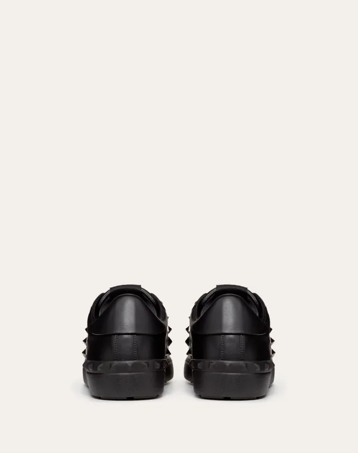 Valentino Sneakers Man Rockstud Untitled Sneaker In Calfskin Leather For Man In Black Black Valentino Sneakers Man Rockstud Untitled Sneaker In Calfskin Leather For Man In Black Black