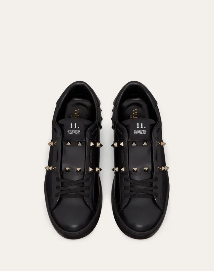 Valentino Sneakers Man Rockstud Untitled Sneaker In Calfskin Leather For Man In Black Black Valentino Sneakers Man Rockstud Untitled Sneaker In Calfskin Leather For Man In Black Black