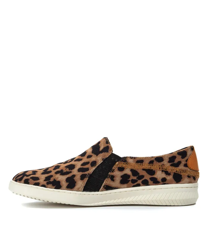 Women Baretraps Slipon Sneakers Yadier Slip On Sneaker Auburn Leopard