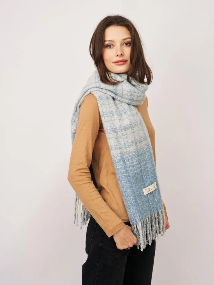 Women Vintage Havana Scarf Ruanas BOUCLE CHECK TASSEL SCARF 8211 BLUE Blue